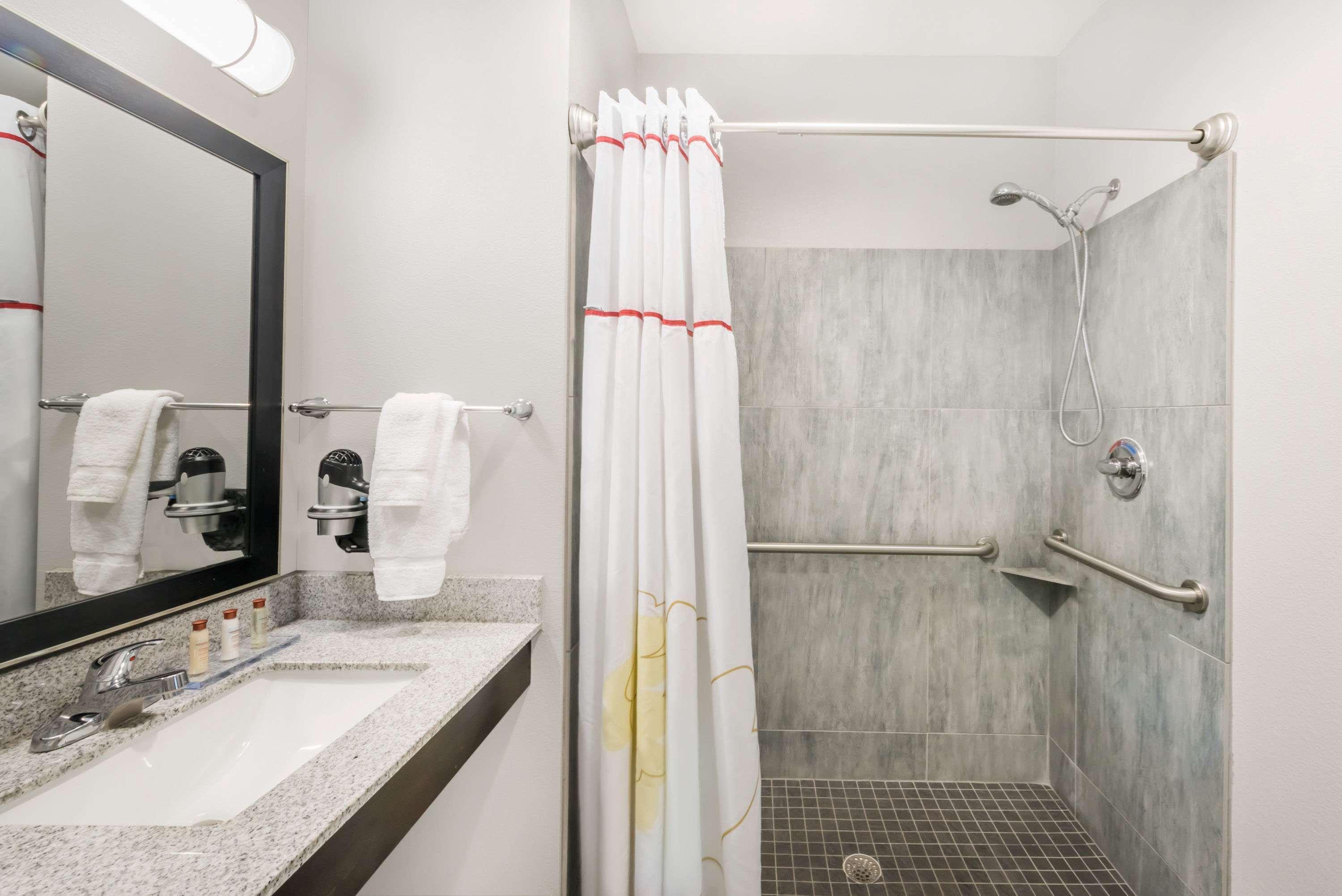 Hawthorn Extended Stay By Wyndham Μίντλαντ Εξωτερικό φωτογραφία